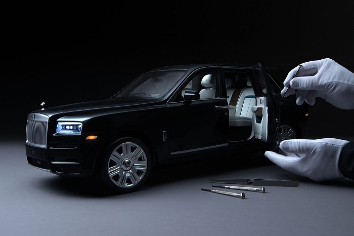 Rolls-Royce 1:8-Scale Cullinan Model Replica Price