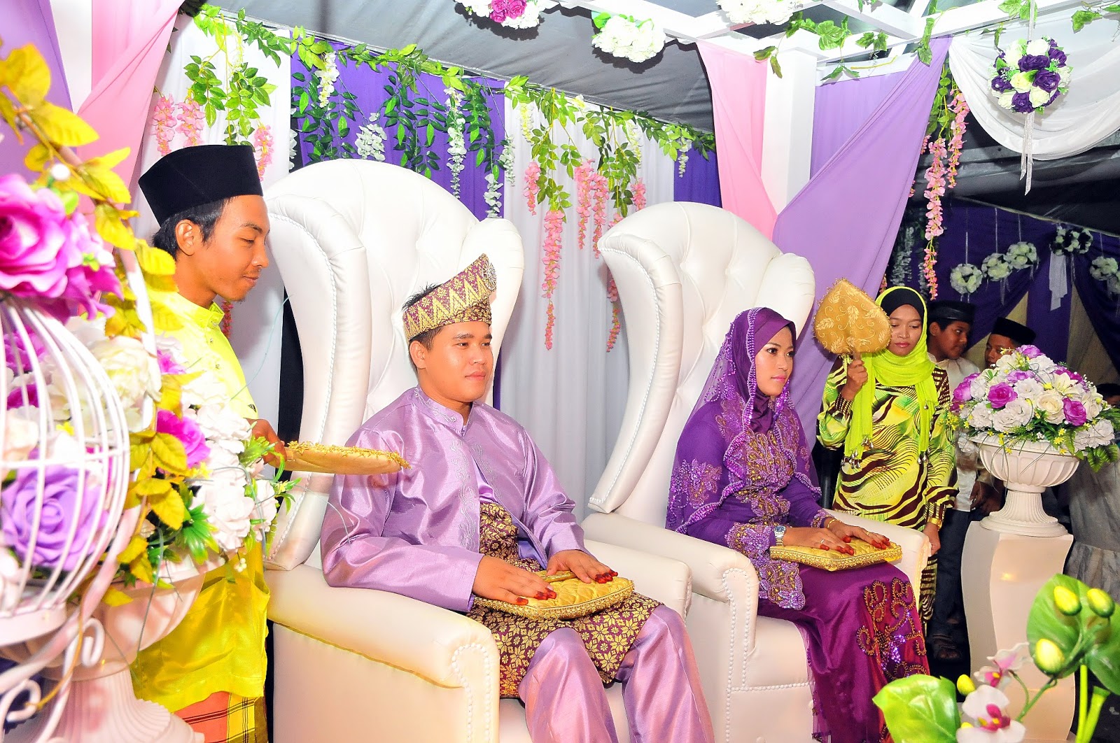 Lina Bridal Gallery: Majlis Perkahwinan Ruzainah dan pasangannya