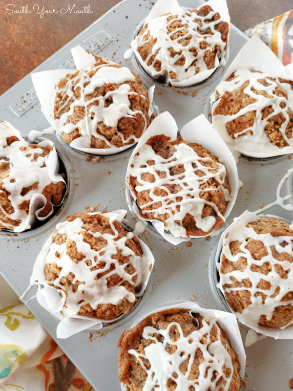 Banana Muffins with Cinnamon Streusel Topping! Moist, tender banana bread muffins finished with an easy cinnamon praline crumb topping drizzled with simple vanilla cream icing.