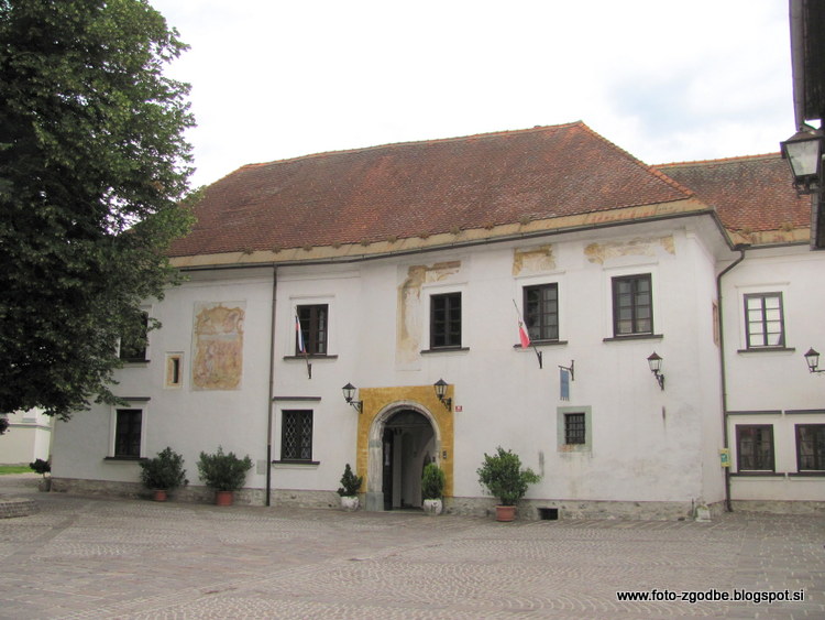 Radovljica, Linhartov trg 30, župnišče Slovenija, Gorenjska
