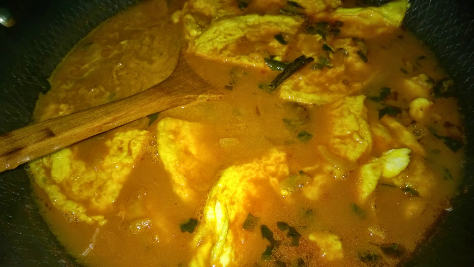 Simply Cooking and Health Spicy fried egg curry