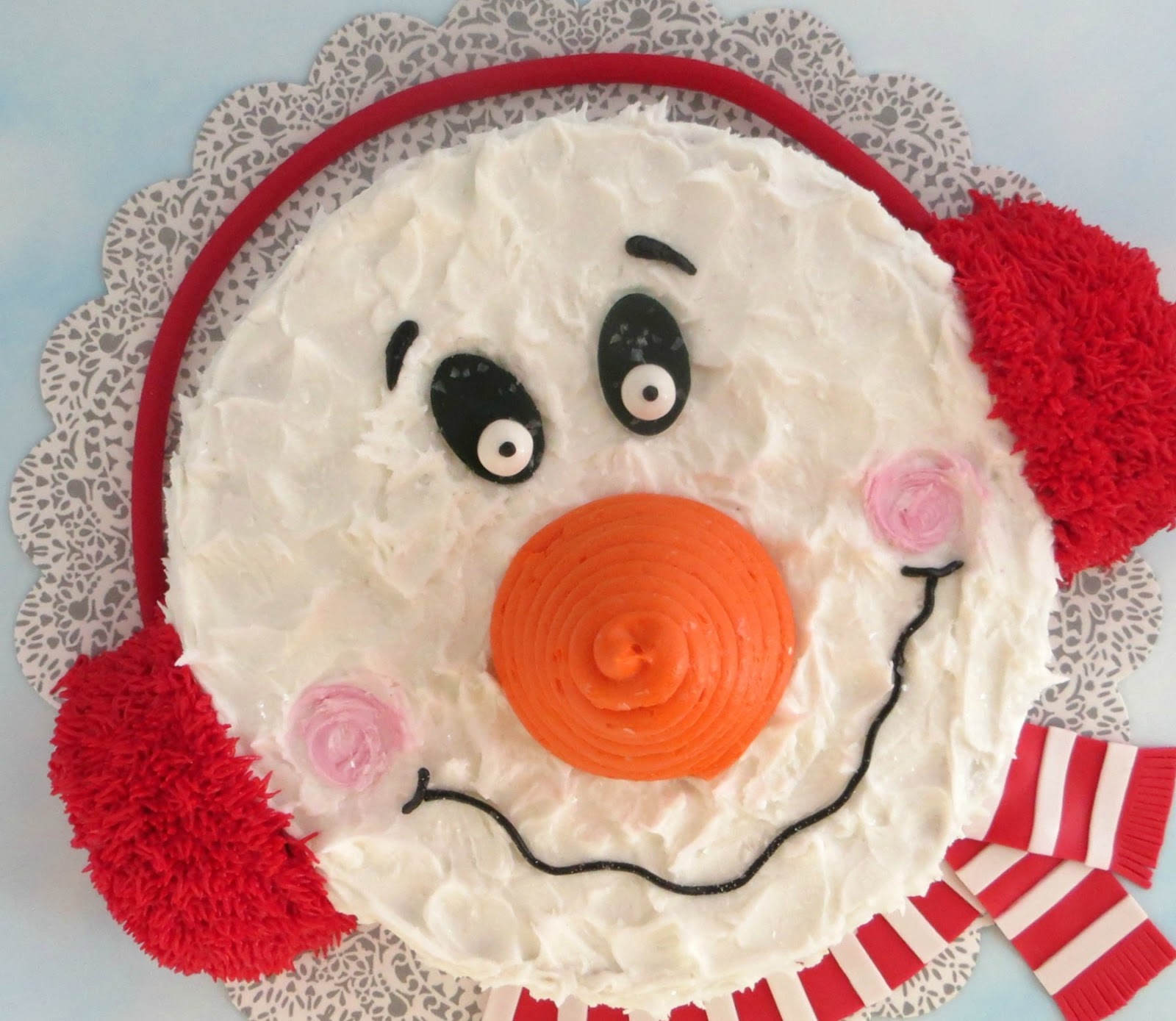 Easy Homemade Snowman Cake