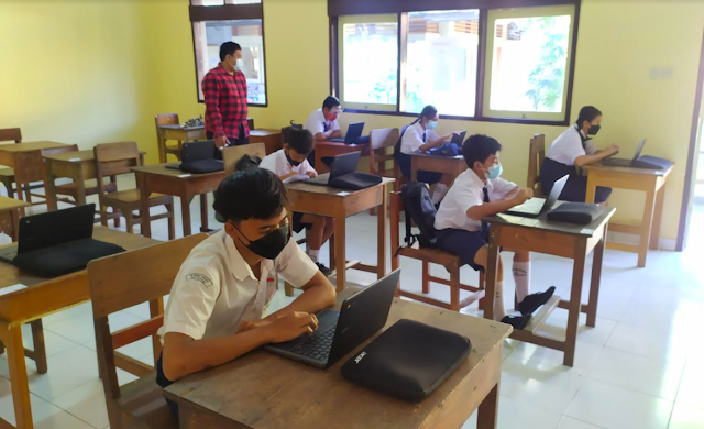 Belajar Workspace di kelas.