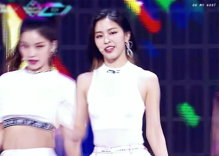 취향저격하던 날의 있지 ITZY 류진 분위기 모음.jpgif | 인스티즈