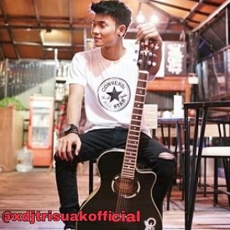 Lirik Lagu Cinta Terpendam Tri Suaka