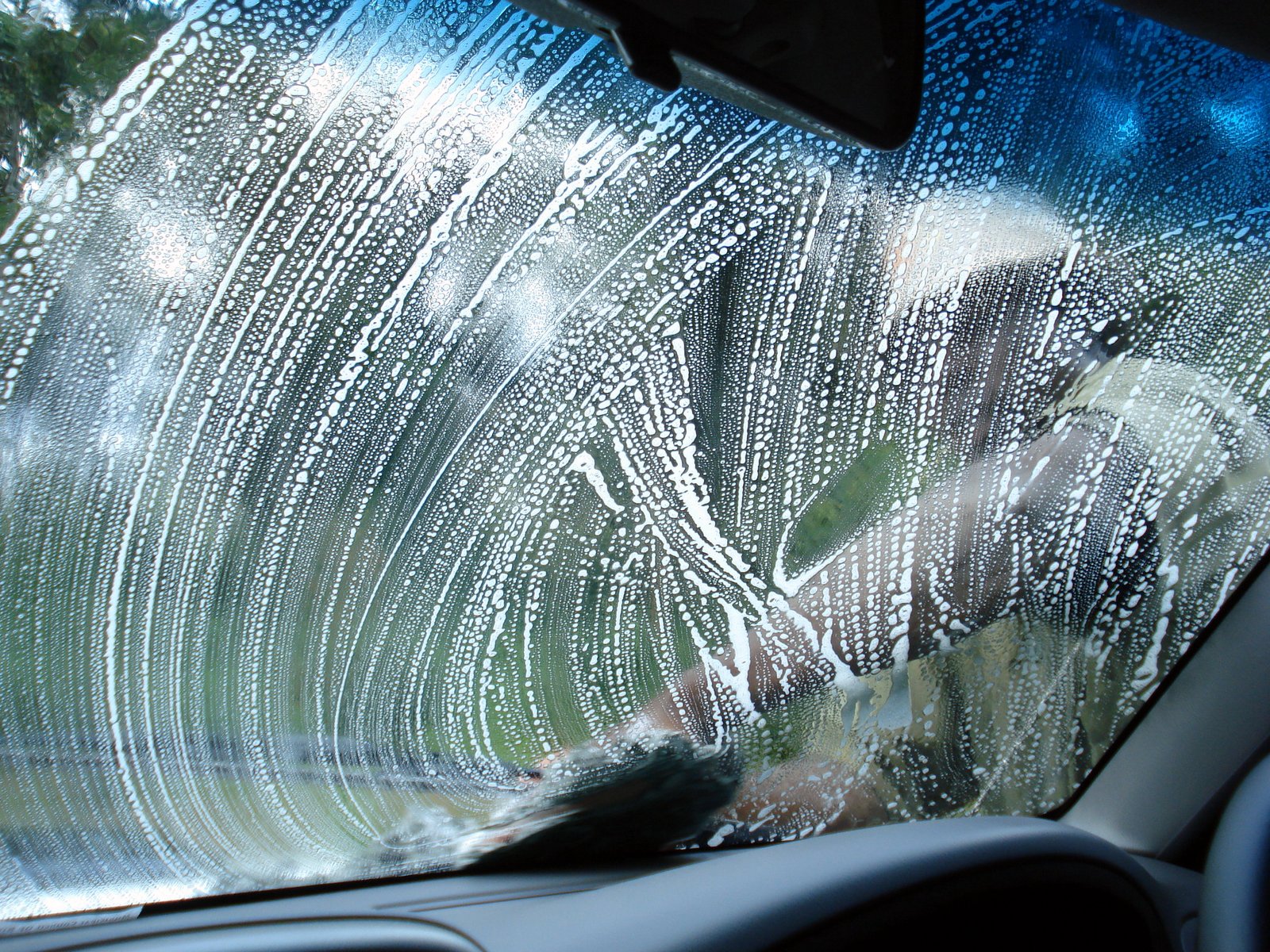 Jon and Marianne Hunter in Kenya Kenyan Car Wash