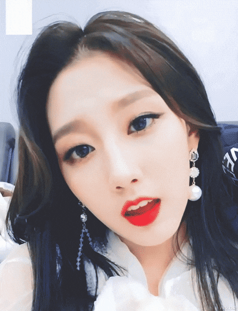 8d3953902111720e3ecb1a613ad70f12.gif