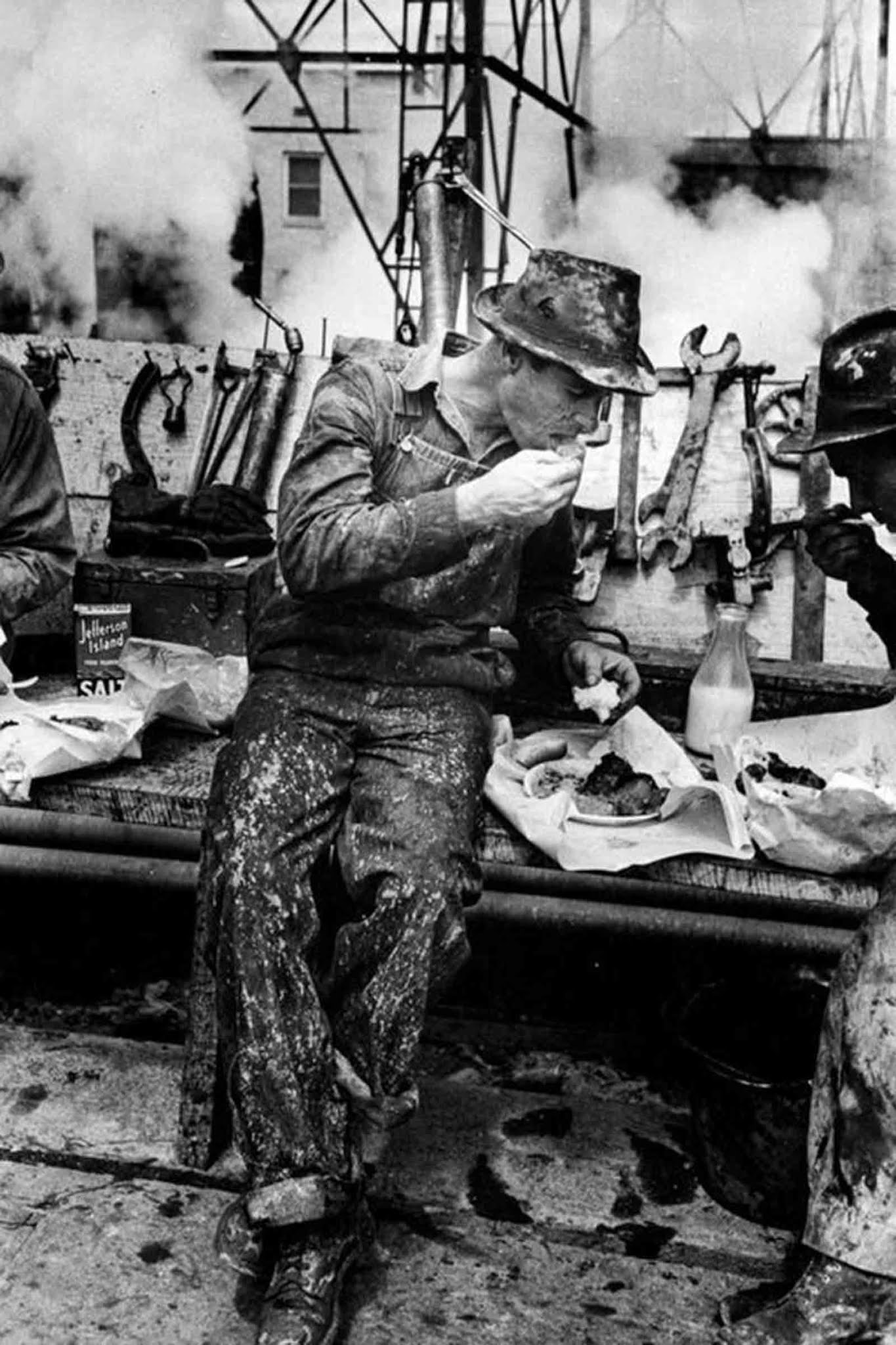 The hard life of roughnecks of the East Texas Oil Field  1939 - 8