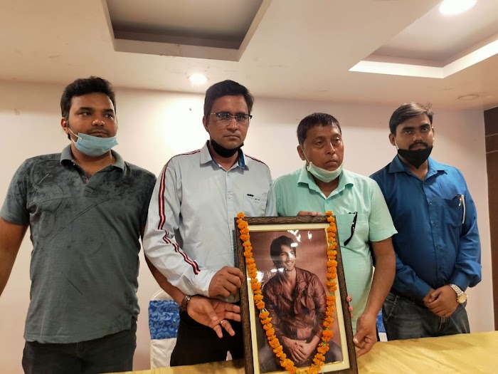 बॉलीवुड की काली दुनिया का सच सामने लाने के लिए निर्देशक सनोज मिश्रा ने की घोषणा फ़िल्म 'सुशांत' की ।