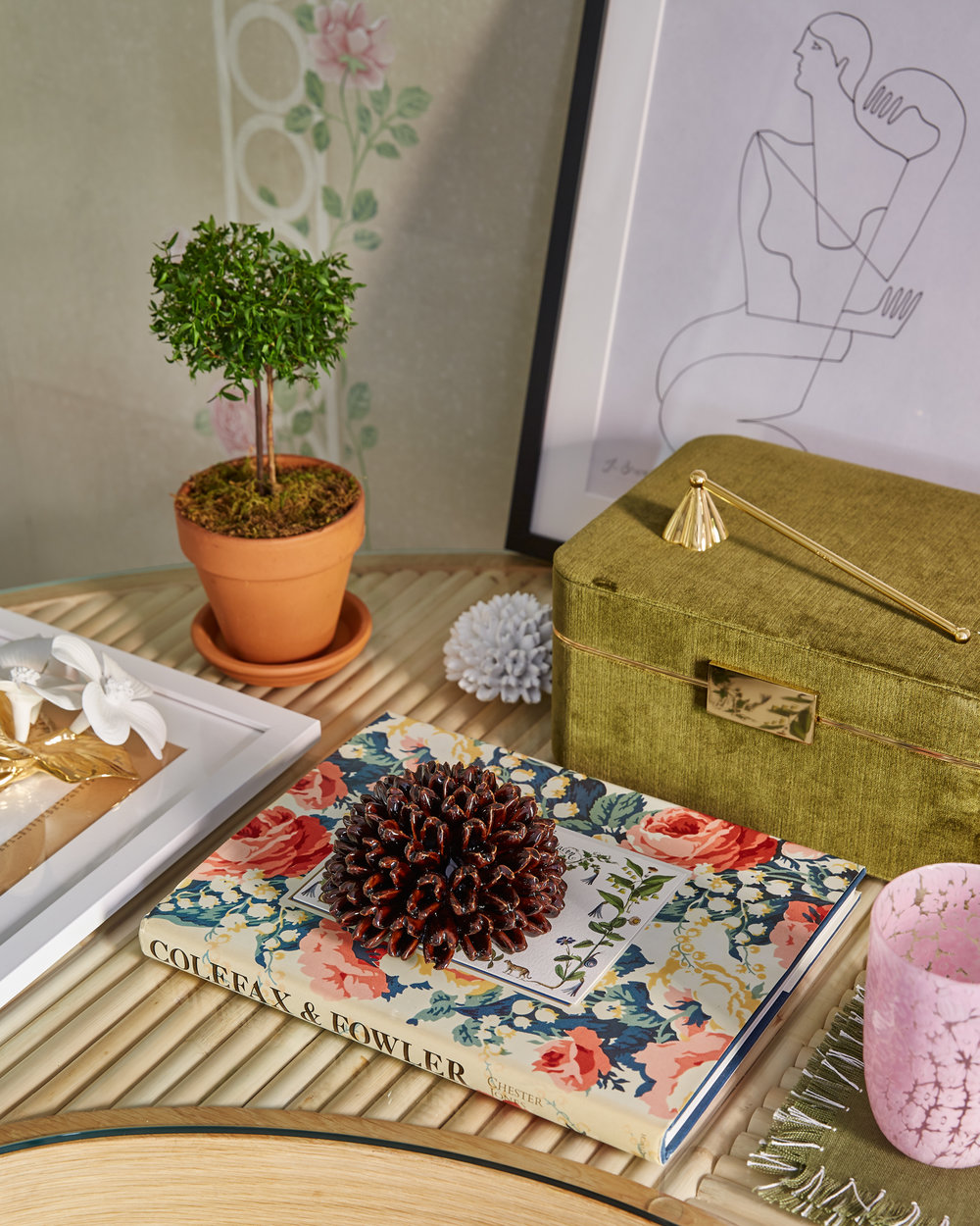 Décor Inspiration: A Romantic Upper East Side Townhouse Bedroom by Ariel Okin