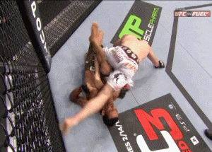 Charles+Oliveira+Calf+Crushers+Eric+Wisely+UFC+on+Fox+2.gif