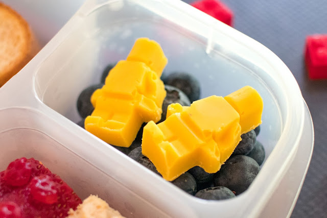 How to make a LEGO Unikitty School Lunch
