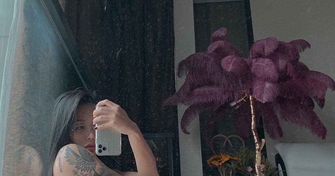 Hot girl… SongYuXin Hitomi