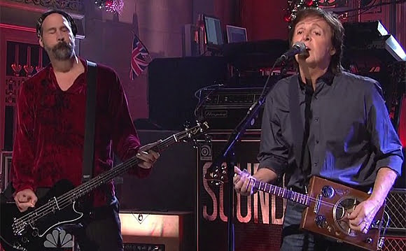 Deuxième apparition de Paul McCartney et des musiciens de Nirvana