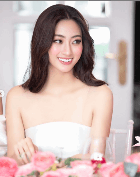 Hoa hậu Lương Thuỳ Linh lộ bảng điểm cao ngất ngưởng