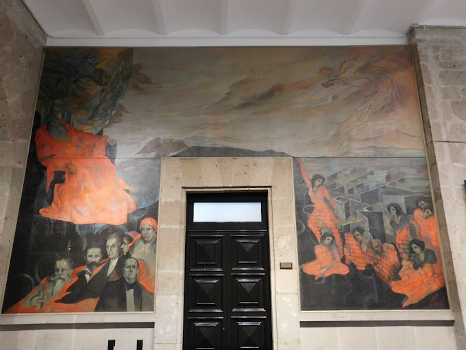Silvia Pardo Mural Subrealista en Casa Nuestra Antigua Sede del Senado de la República