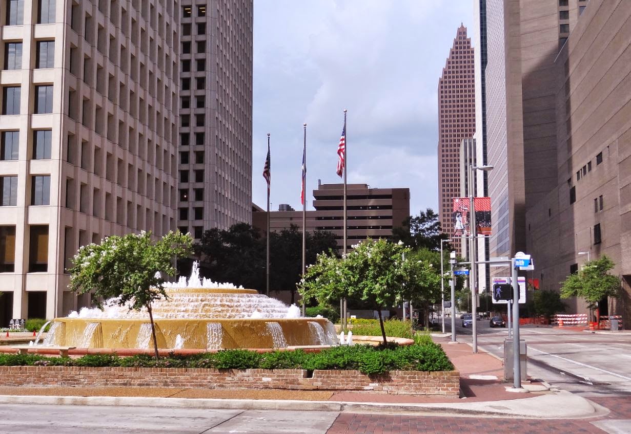 Houston in Pics Fountains and water features in Downtown Houston