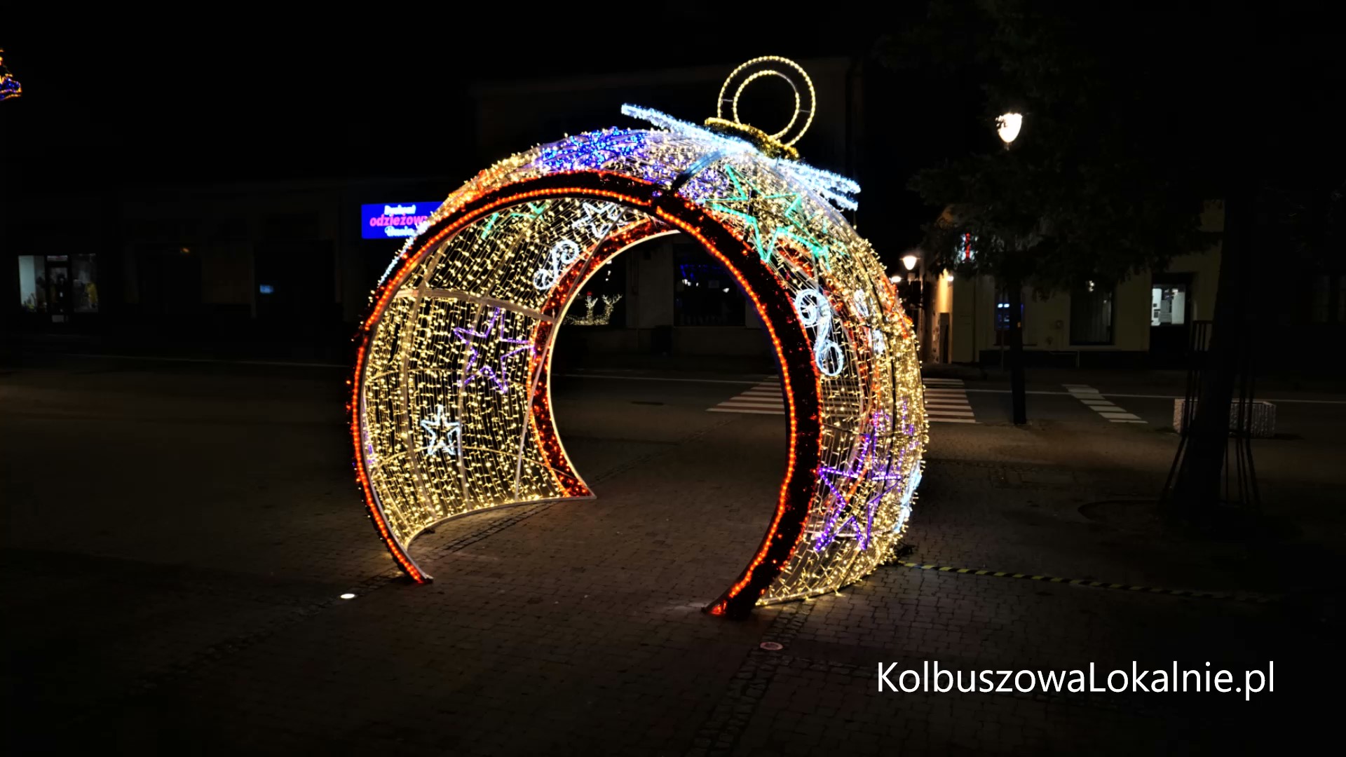 Miasto już w świątecznej szacie [FOTO, WIDEO]