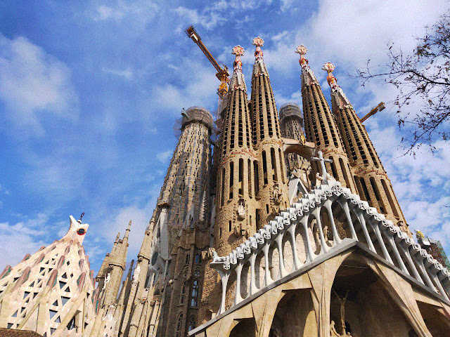 Barcelona Day 2: Mercat de la Boqueria, Park Guell, Sagrada Familia ...