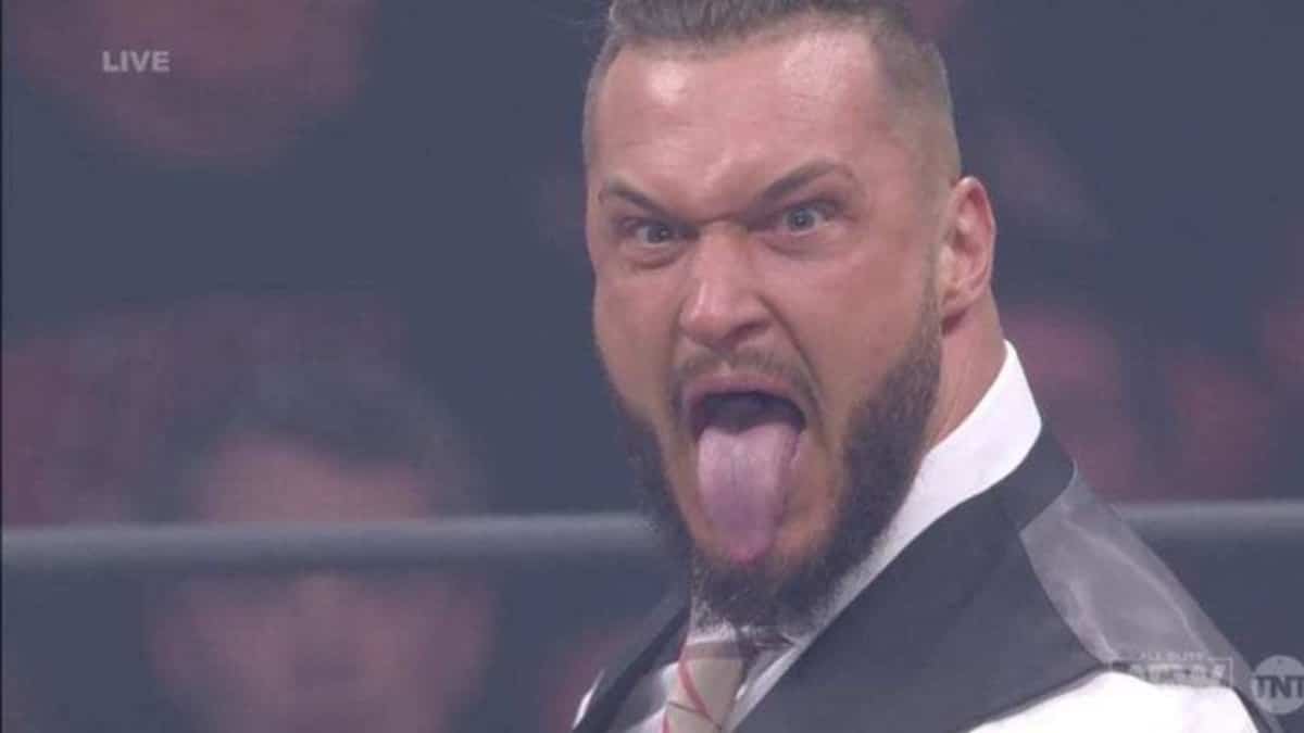 Kurt Angle tentou convencer Wardlow a assinar com a WWE