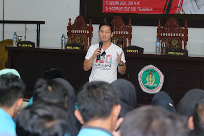 Beri Kuliah Umum, Bupati Nur Arifin Berbagi Pengalaman Penanganan Kemiskinan