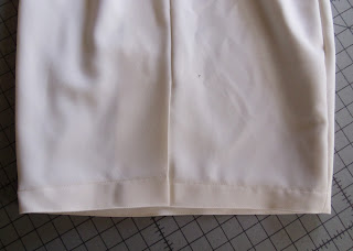 Art and Needlework by Rebekah: 2/19/12: Vogue Dress Turned Skirt -- My ...