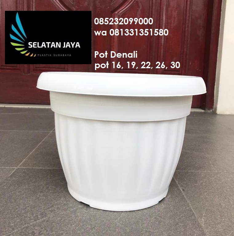Selatan Jaya distributor barang plastik  furnitur Surabaya  