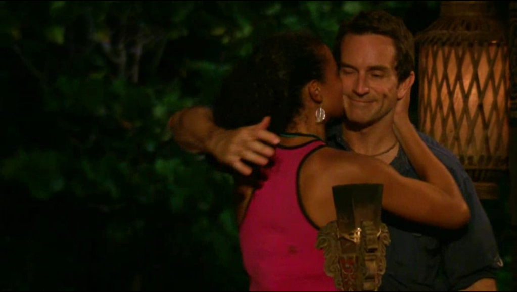 Perdidos no Espaço da TV Survivor Philippines Revista Quentin