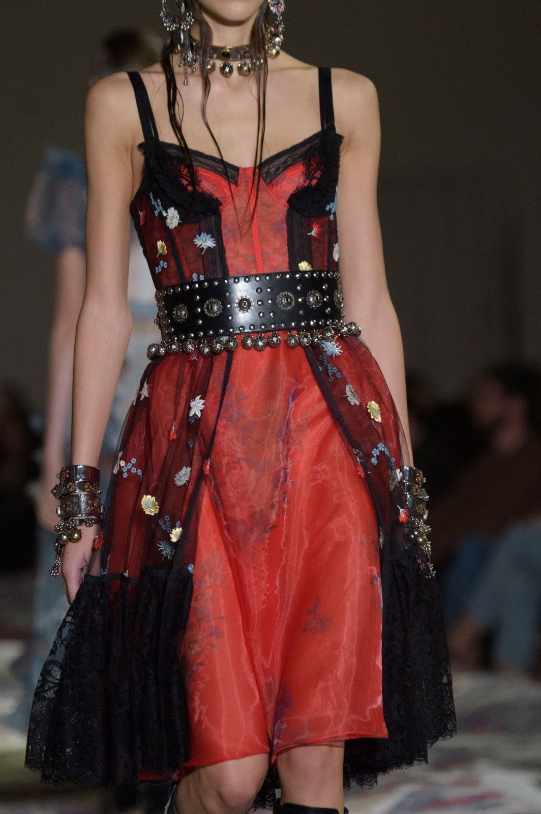 Paris Fashion Week: MCQUEEN MAGNIFICENT