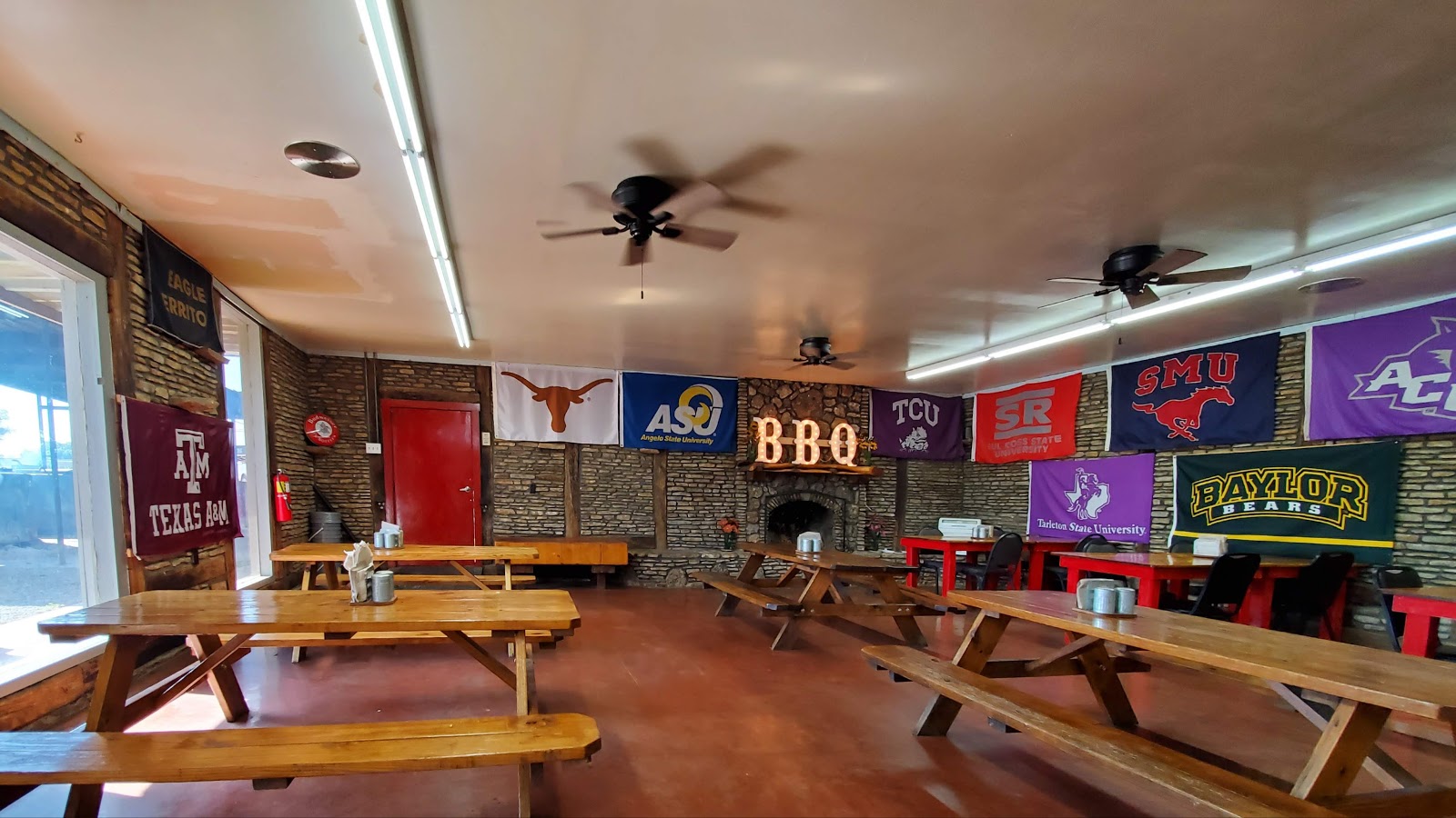 Lum's BBQ Junction Texas 7th Small Town Texas BBQ Review