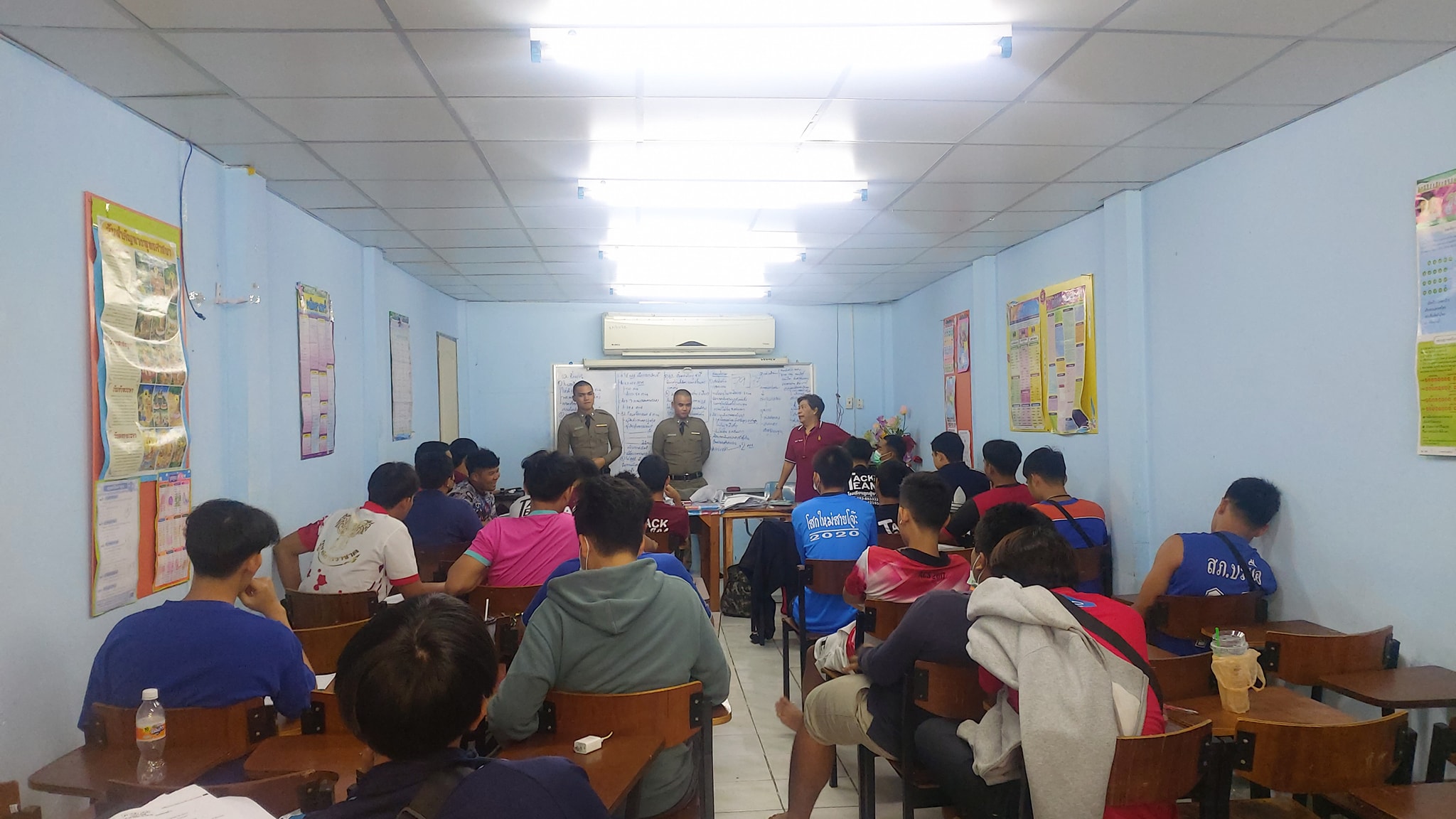 สถาบันติว TACK TEAM ( แท็กทีม )