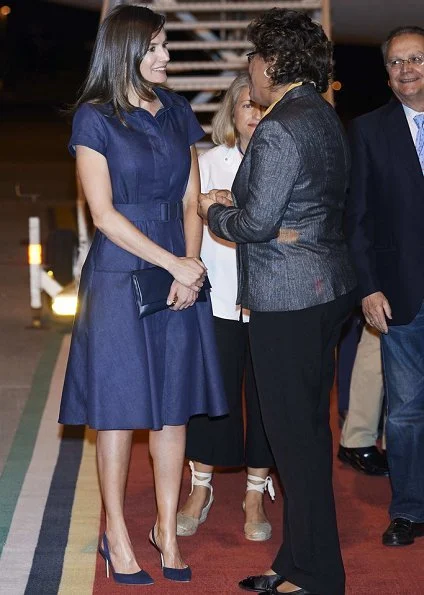 Queen Letizia wore CH Carolina Herrera denim shirt dress from the Spring / Summer19 collection
