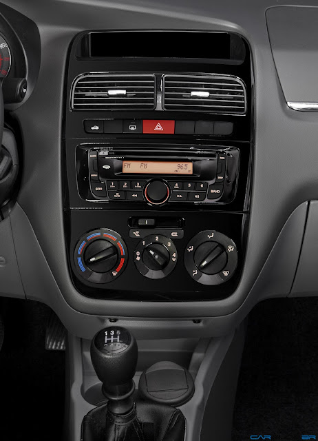 Fiat Linea 2013 - interior