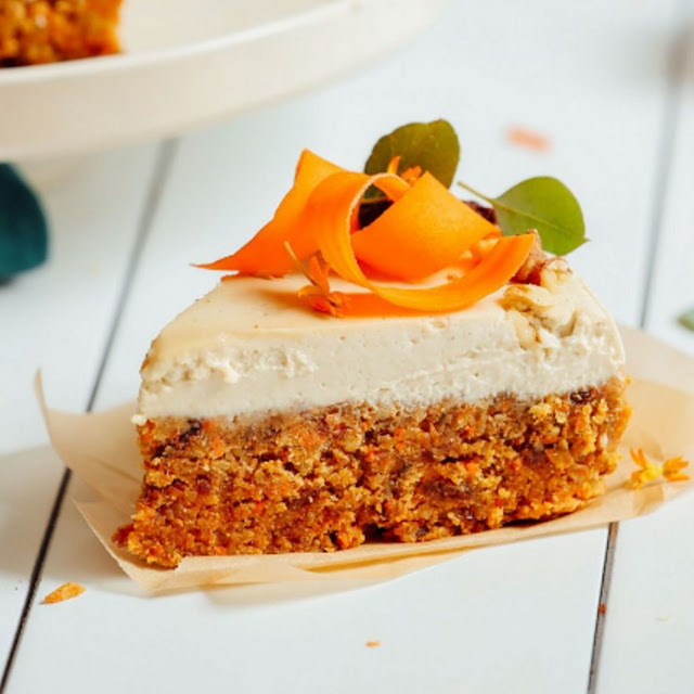 Raw Carrot Cake With Vegan Cream Cheese Frosting Raw Carrot Cake With Vegan Cream Cheese Frosting