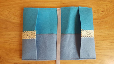 DIY Felt Book Covers (with tutorial) DIY Felt Book Covers (with tutorial)