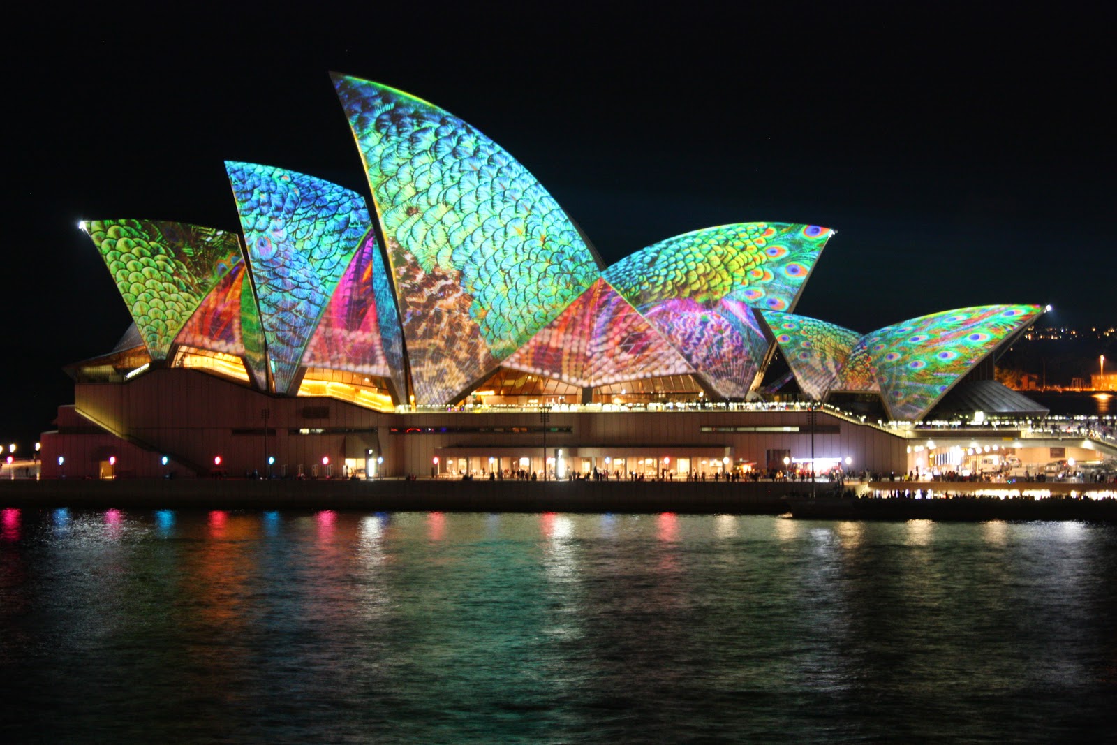 Австр. Сиднейский оперный театр. Оперный театр в Сиднее. Оперный театр в Австралии. Сиднейский театр в Австралии.