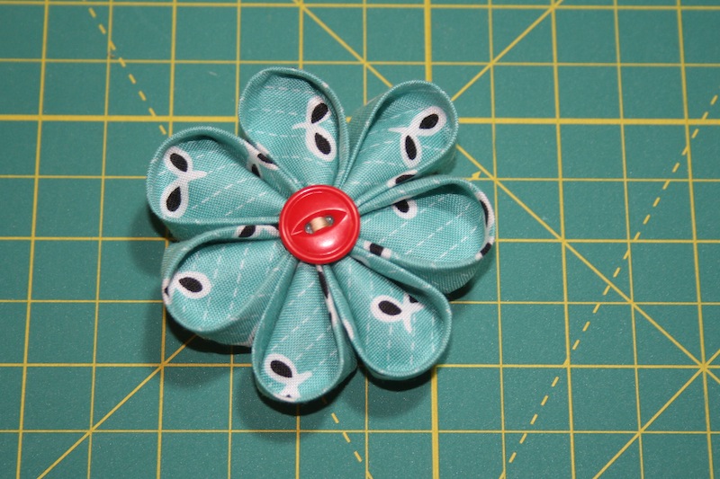 How to Basic Kanzashi Flowers Tutorial