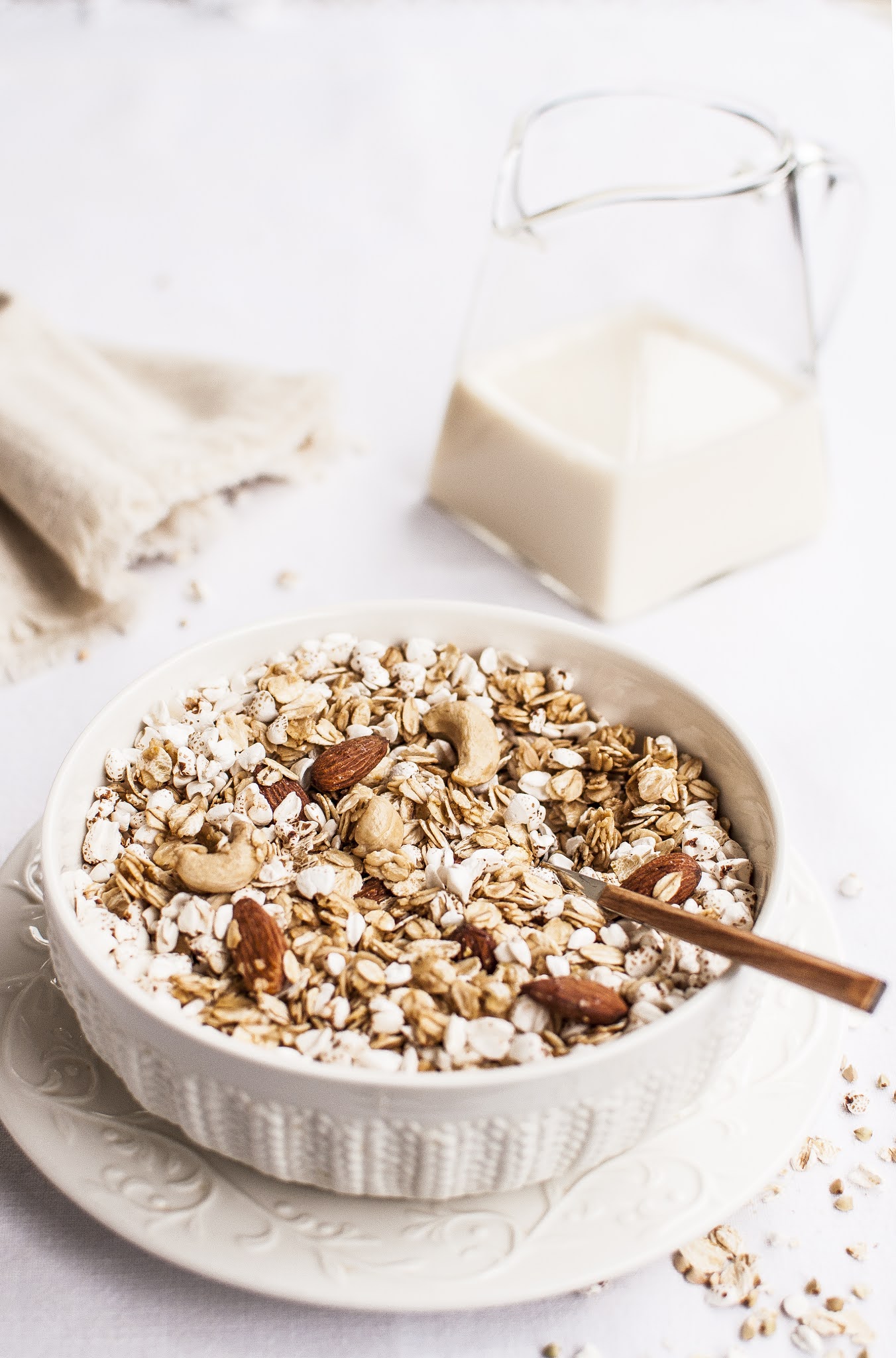 Od A do Z ugotujesz Granola z SIRT mlekiem z kaszy gryczanej