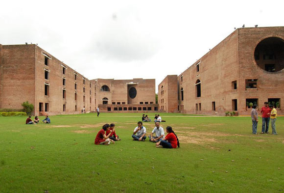 12 research chairs to be announced by IIM-A 