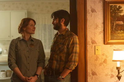 Bryce Dallas Howard and Wes Bentley in Pete's Dragon