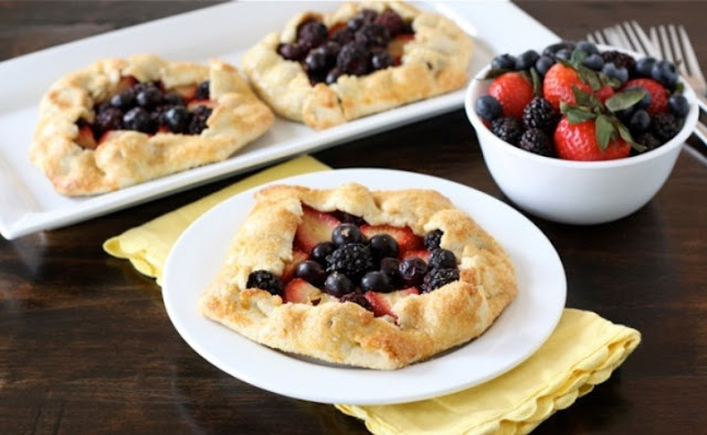 Mini Summer Berry Galettes #desserts #pastry