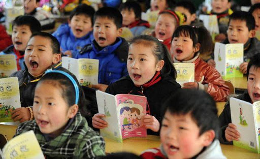 Chuyện ngoan chuyện hỗn