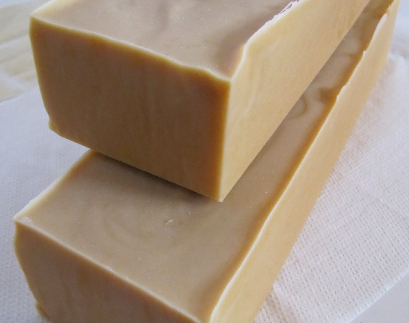 Jenora Soaps Rich Honey Colour