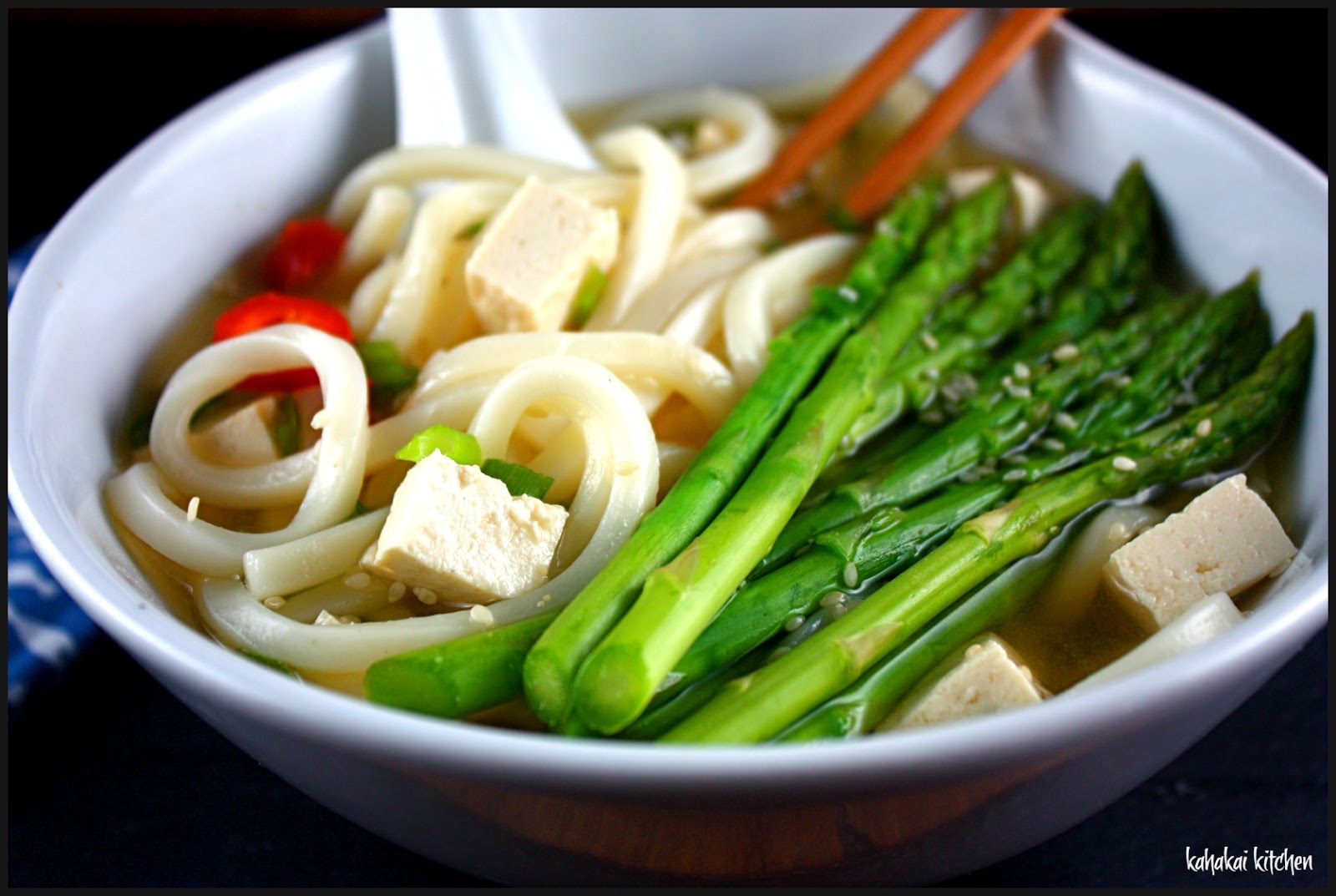 Kahakai Kitchen Udon Noodles with Tofu & Asparagus in Miso Broth for