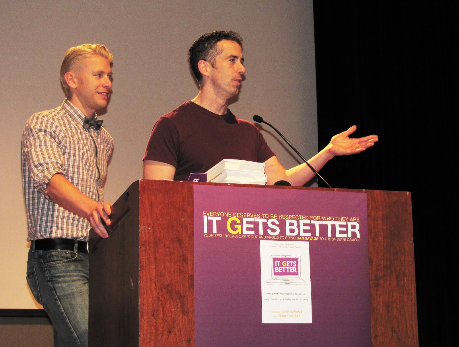 Rink Foto Dan Savage and Husband Terry Miller at SF State University