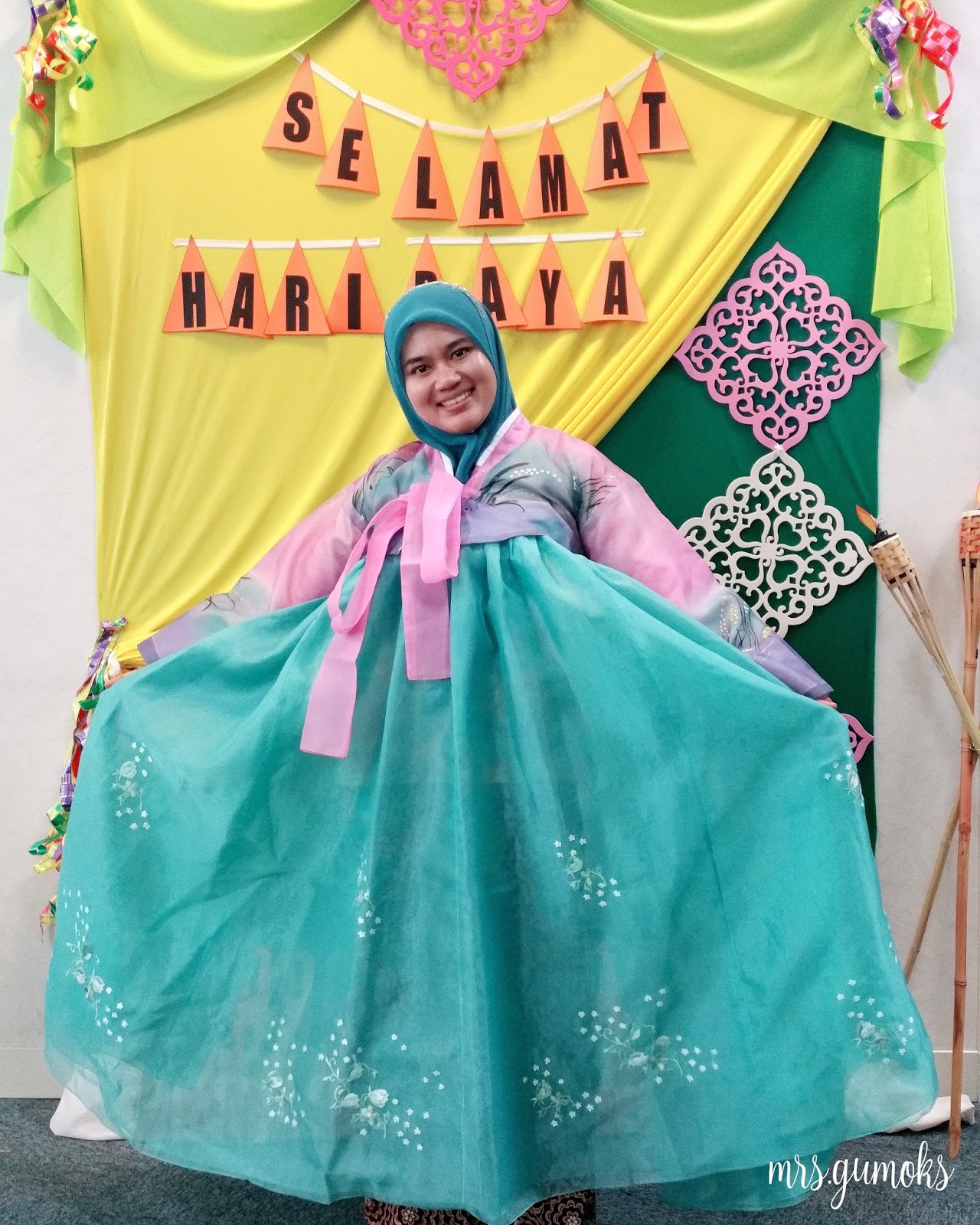 Mrs. Gumoks: Jamuan Raya Kampung Style