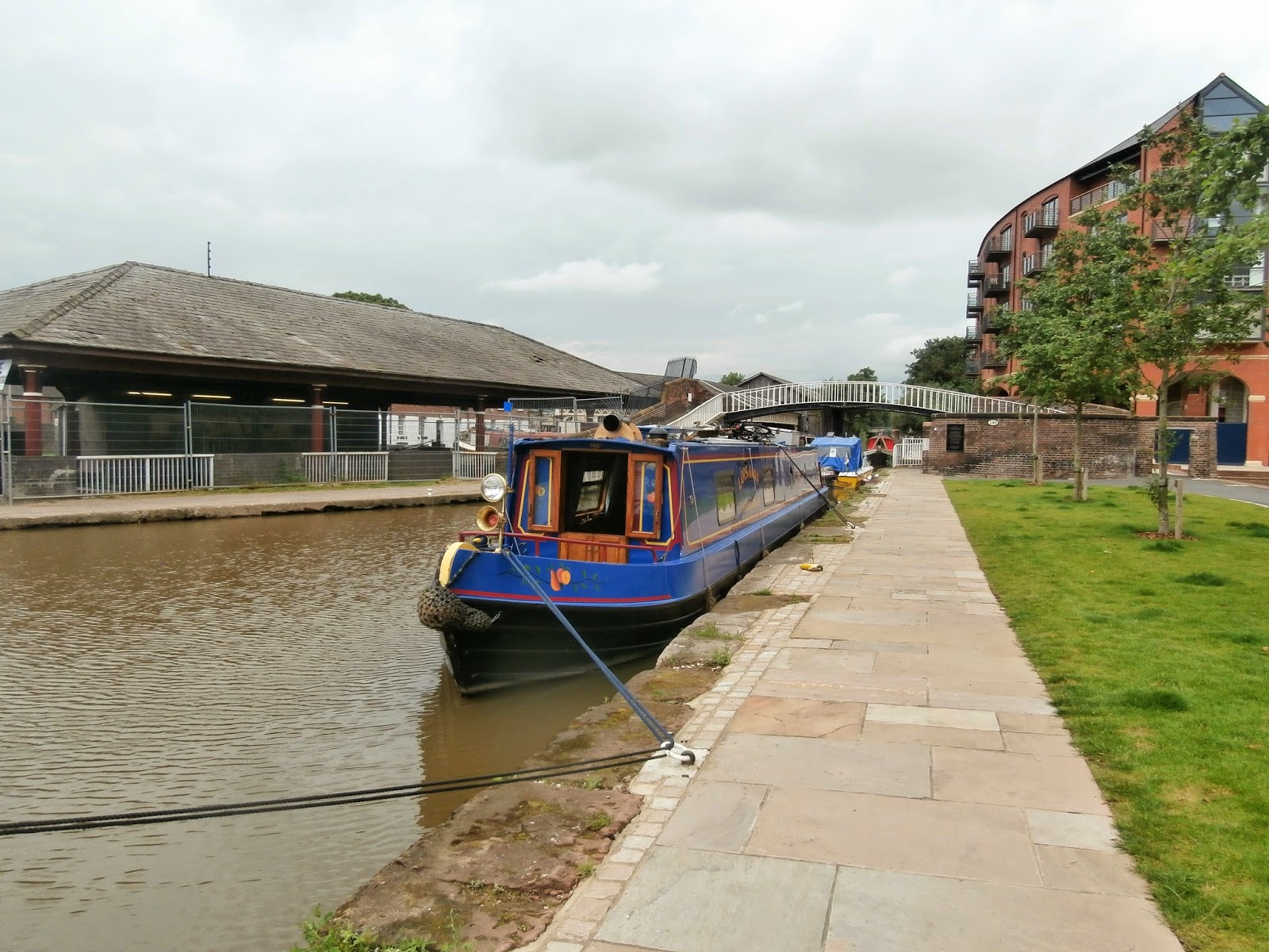 Living The Dream Ellesmere Port to Chester