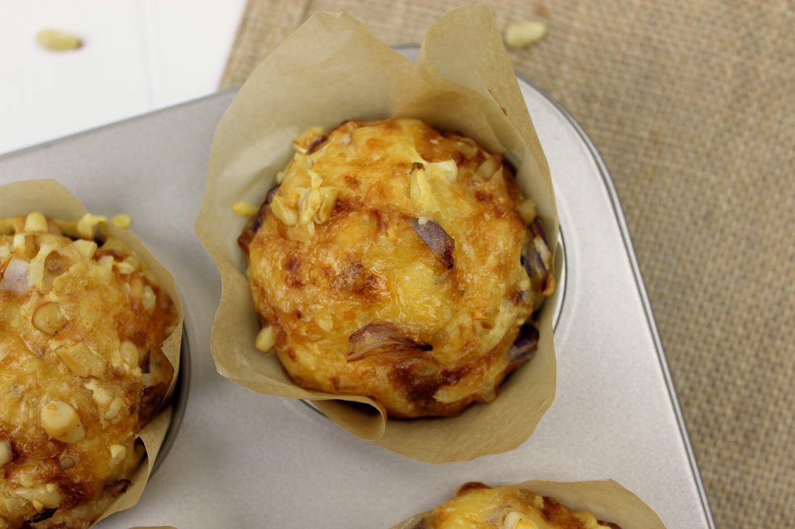 Rezept: Schnelle, einfache, herzhafte Salami-Schinken Käse Muffins mit ...