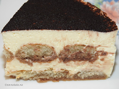 Tiramisu reteta traditionala italiana cu oua piscoturi si mascarpone retete prajituri torturi si deserturi dulci de casa,