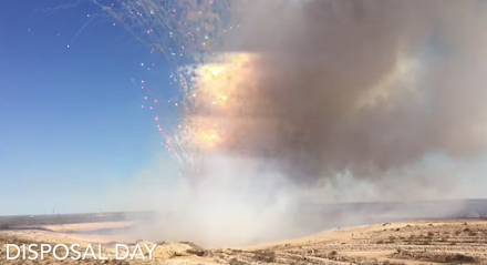 Wie es aussieht wenn 9 Tonnen Feuerwerkskörper vernichtet werden | Disposal Day - 3 Videos